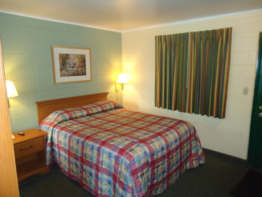 Tower Motel Green Bay Szoba fotó